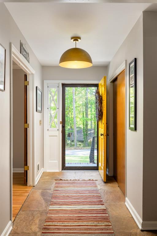 4924 Mountclaire Road Stone Mountain, GA 30087 - Photo 17 of 39