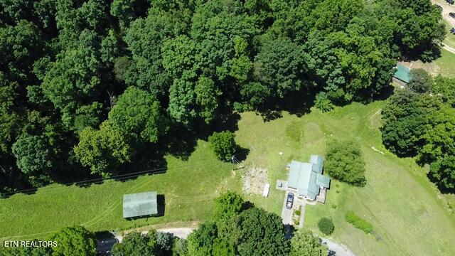 547 Knob Road Vonore, TN 37885 - Photo 6 of 26 2025-05-23-12-15-36-214