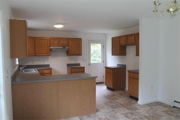 10 North Brookfield Road Brookfield, MA 01506 - Photo 7 of 19 Gallery Image 7