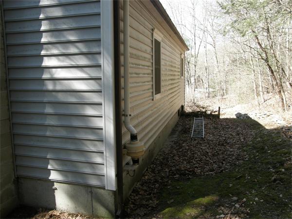 37 Breaults Landing Road Thompson, CT 06277 - Photo 11 of 30