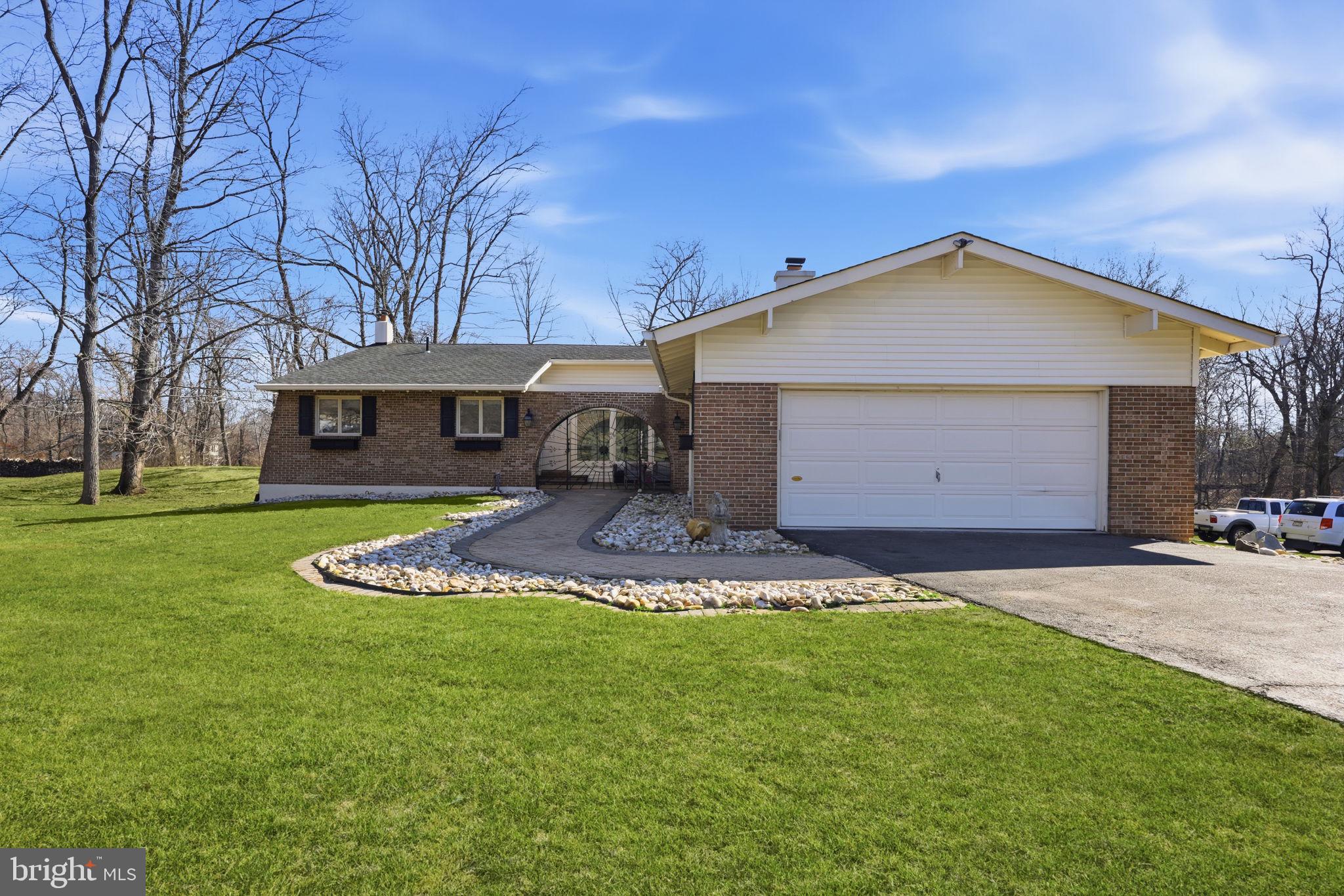 216 Bruce Road Washington Crossing, PA 18977 - Photo 1 of 49