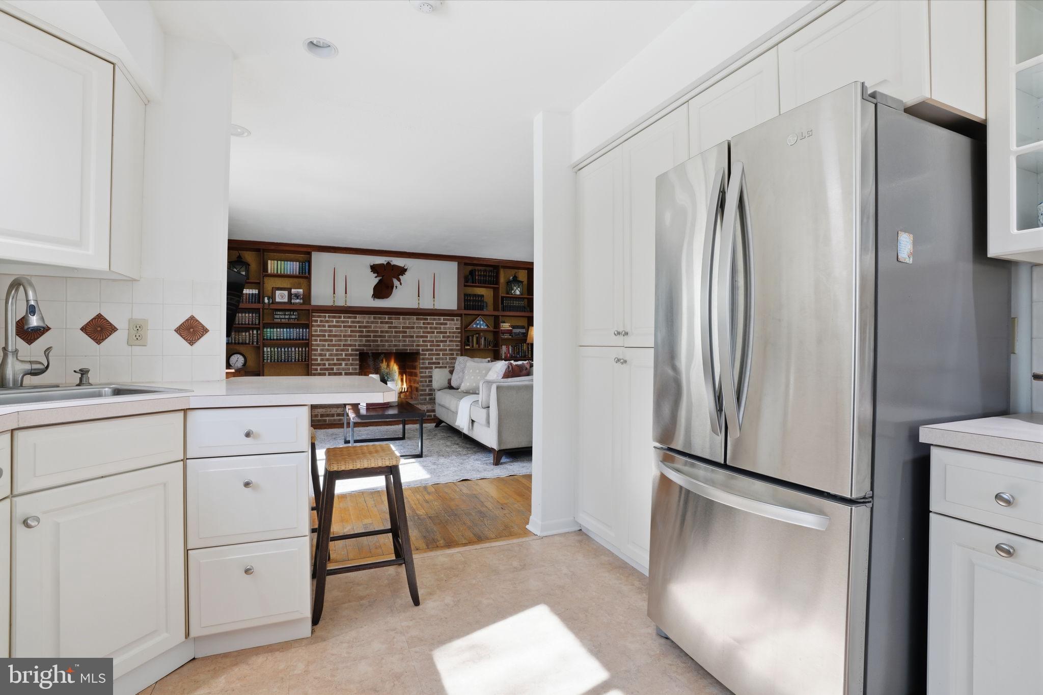 216 Bruce Road Washington Crossing, PA 18977 - Photo 10 of 49 kitchen