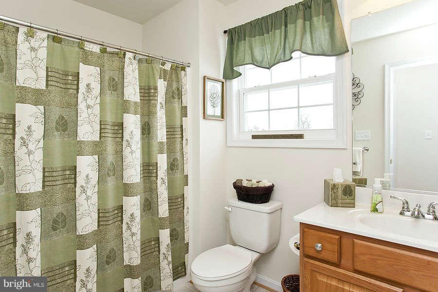 1610 Whitacre Road Gore, VA 22637 - Photo 19 of 29 Bath