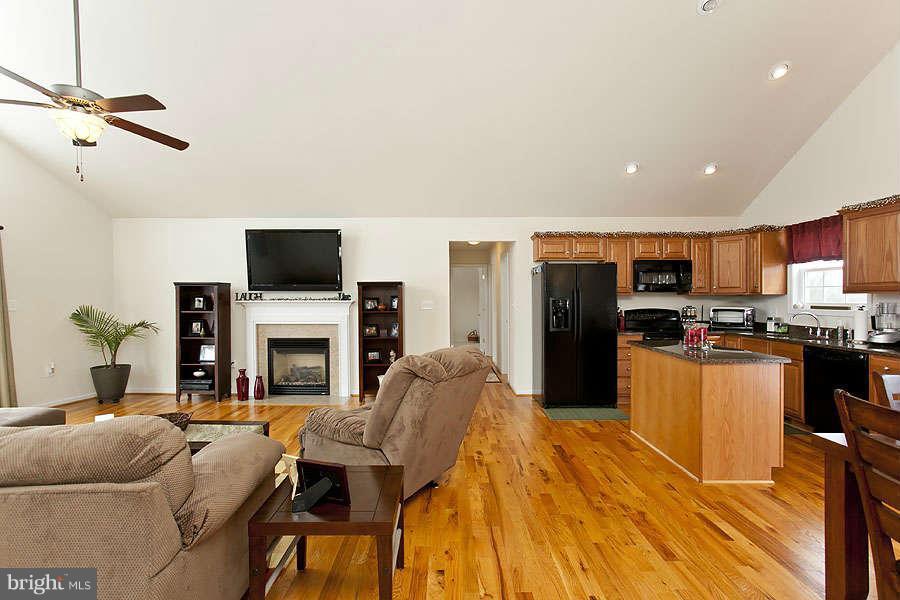 1610 Whitacre Road Gore, VA 22637 - Photo 8 of 29 Family Room