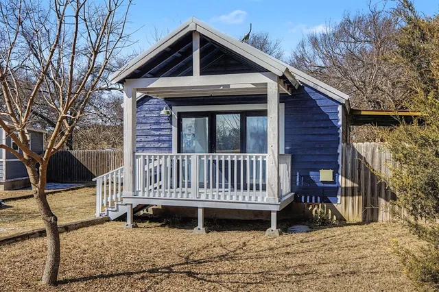 $175,000 | 232 Spring Valley, Azle, TX 76020