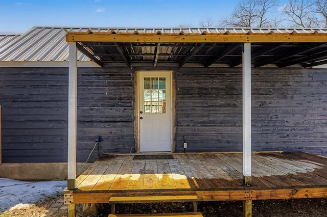 $175,000 | 232 Spring Valley, Azle, TX 76020