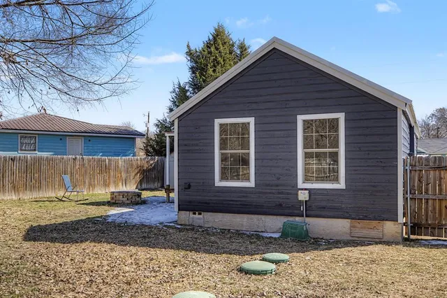 $175,000 | 232 Spring Valley, Azle, TX 76020