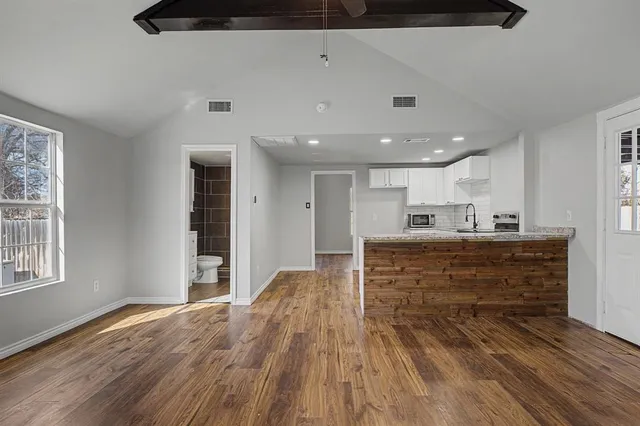 $175,000 | 232 Spring Valley, Azle, TX 76020