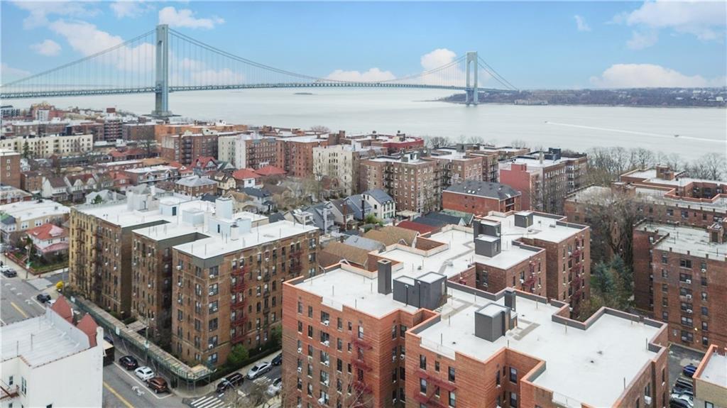 61 Oliver Street, Unit 2V Brooklyn, NY 11209 - Photo 2 of 22