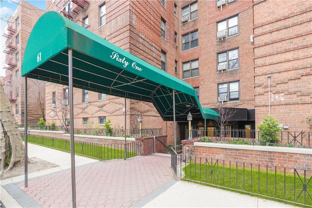 61 Oliver Street, Unit 2V Brooklyn, NY 11209 - Photo 3 of 22