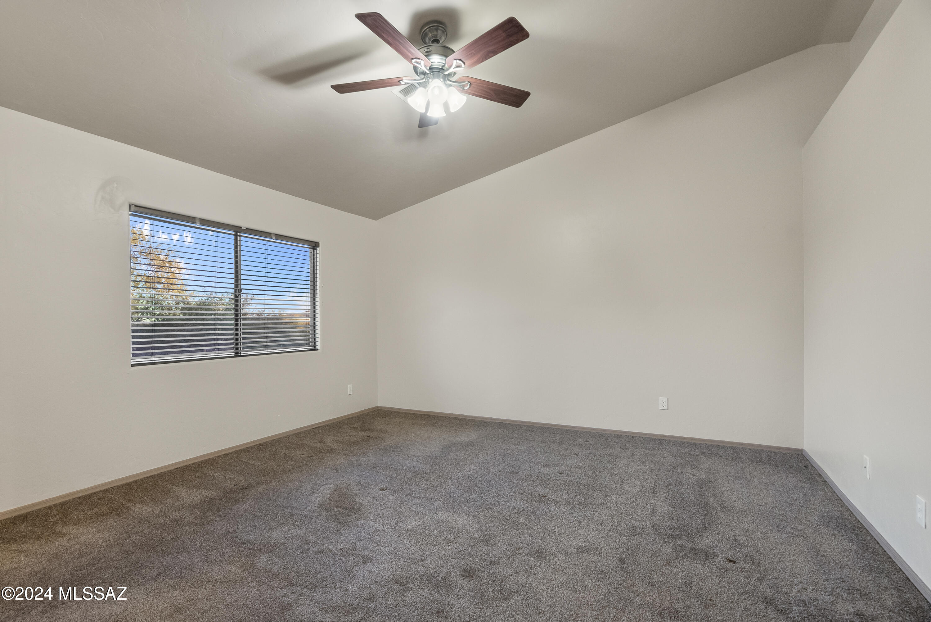 1226 Circulo Aguilar Rio Rico, AZ 85648 - Photo 24 of 34 Gallery Image 24