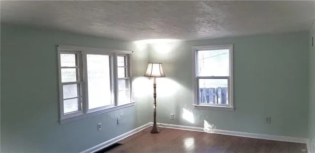 $172,000 | 1211 South Osage Street, Independence, MO 64055