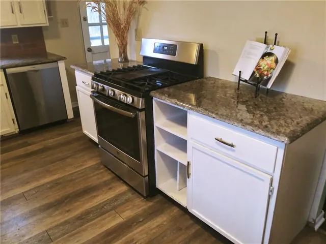 $169,900 | 1211 South Osage Street, Independence, MO 64055