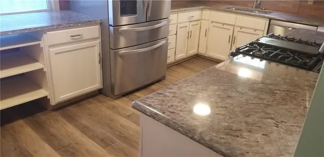 $172,000 | 1211 South Osage Street, Independence, MO 64055