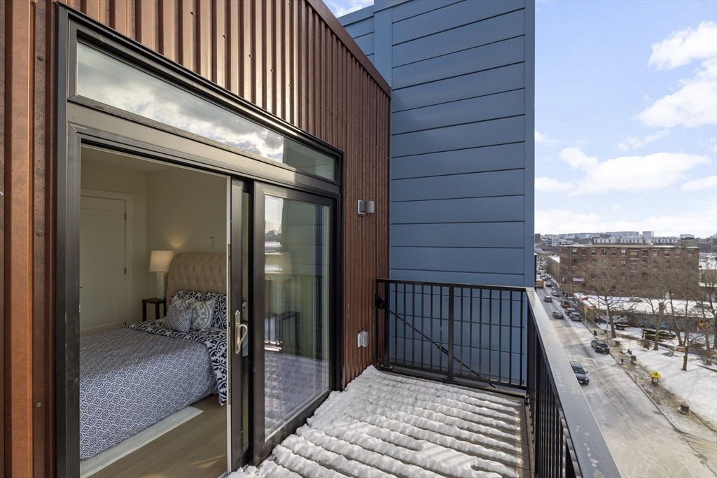 301 Border Street, Unit 611 Boston, MA 02128 - Photo 21 of 32
