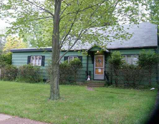 2910 Locust Road South Bend, IN 46614 - Photo 1 of 12 Gallery Image 1