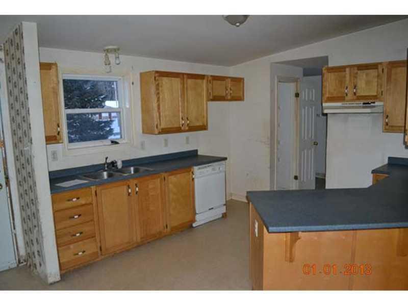 65 Houlton Road Baileyville, ME 04694 - Photo 3 of 10 Kitchen.