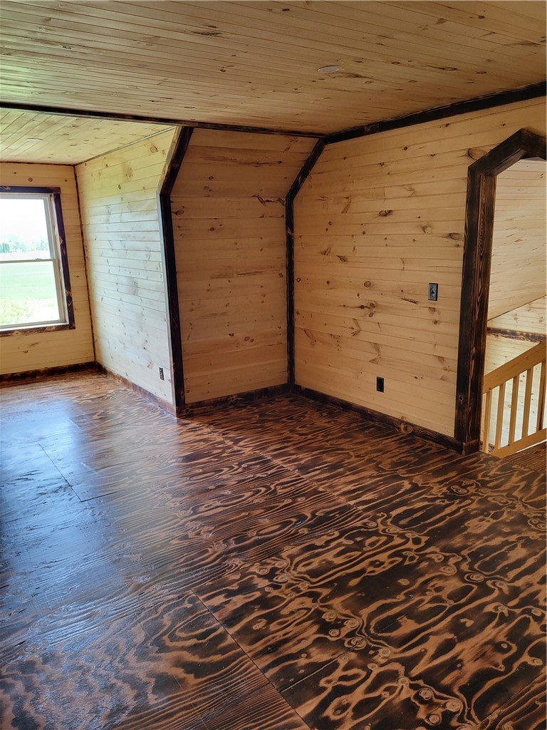 2855 Stout Road Manhattan, NY 10018 - Photo 11 of 17 loft area
