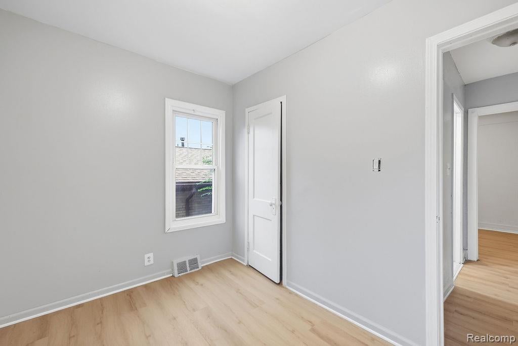 18894 Reed Street Melvindale, MI 48122 - Photo 13 of 41 Gallery Image 13