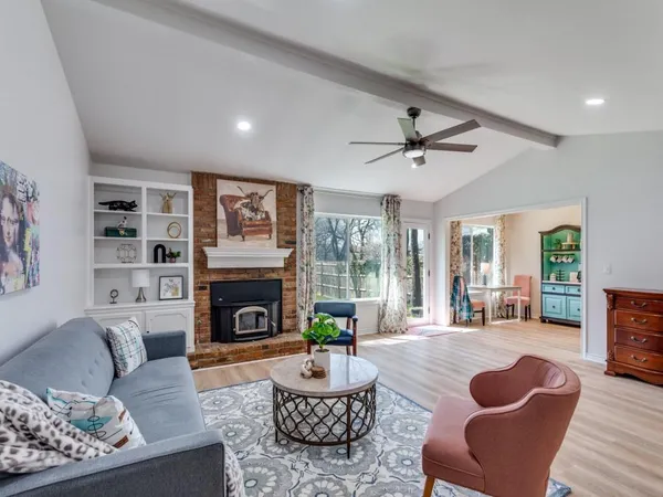 $2,450 | 2310 Oakwood Lane, Arlington, TX 76012