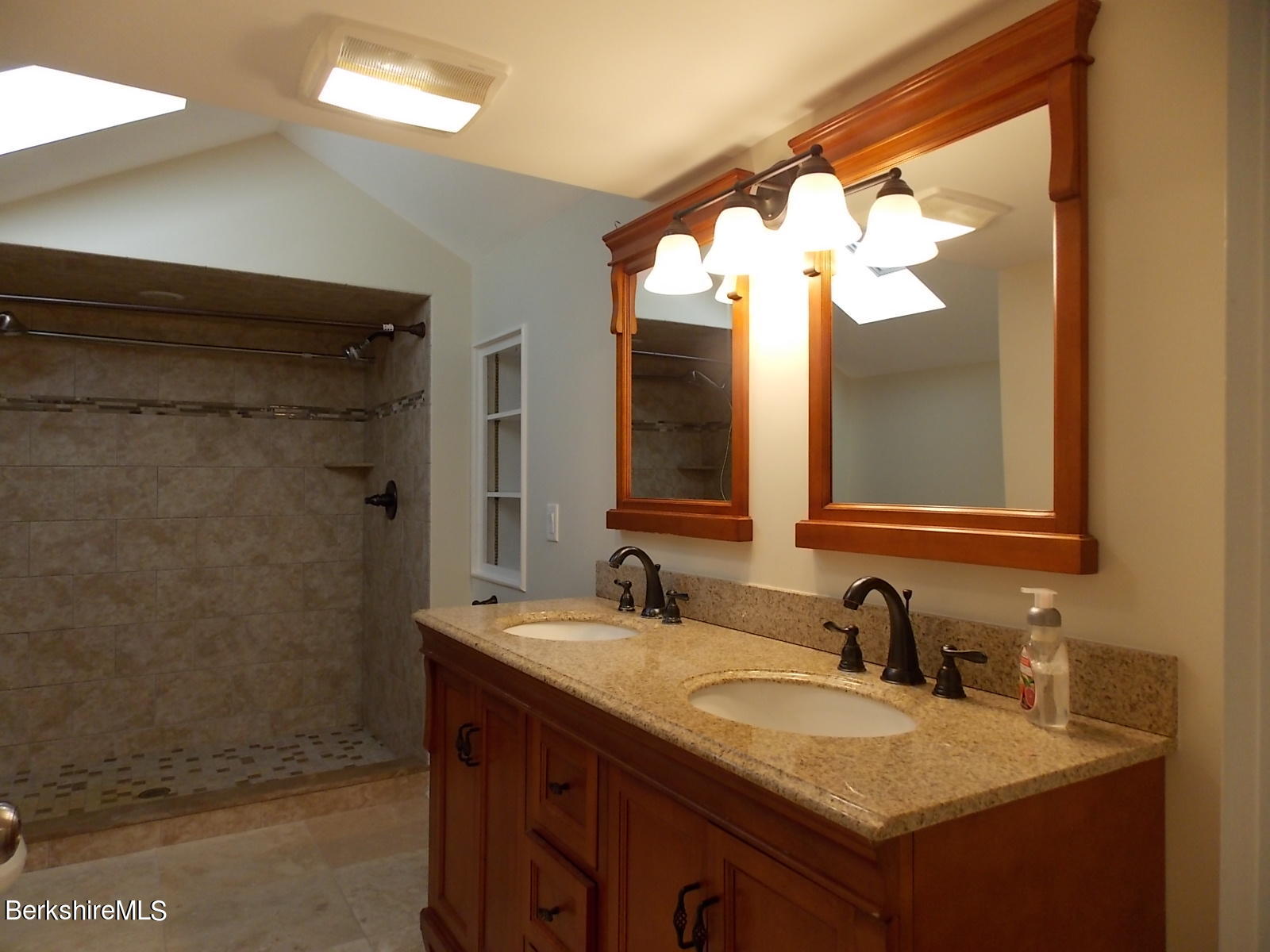 2 Wallace Road, Unit 2W Stockbridge, MA 01262 - Photo 24 of 36 bath 3
