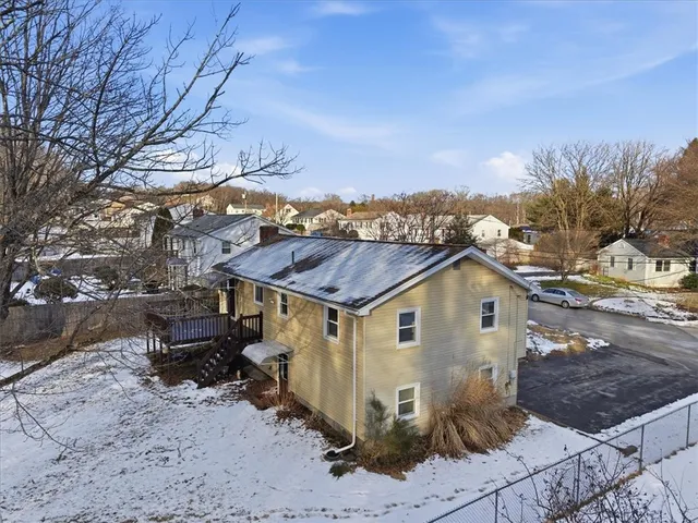$480,000 | 7 Hidden Valley Lane, Lincoln, RI 02865