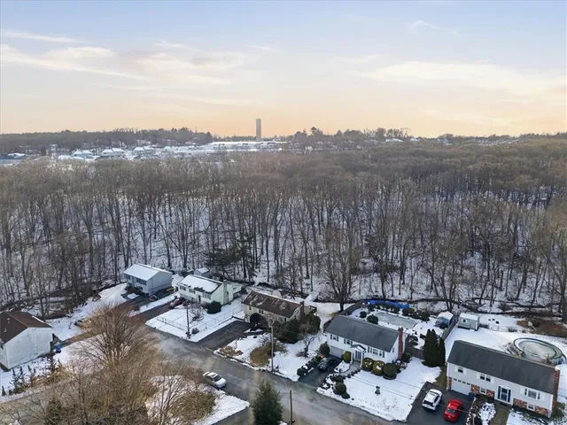 $480,000 | 7 Hidden Valley Lane, Lincoln, RI 02865