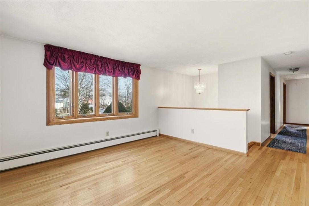 7 Hidden Valley Lane Lincoln, RI 02865 - Photo 5 of 40