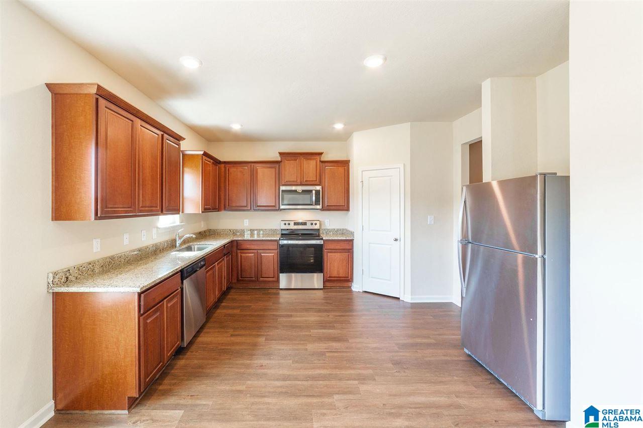 345 Clover Circle Springville, AL 35146 - Photo 4 of 9