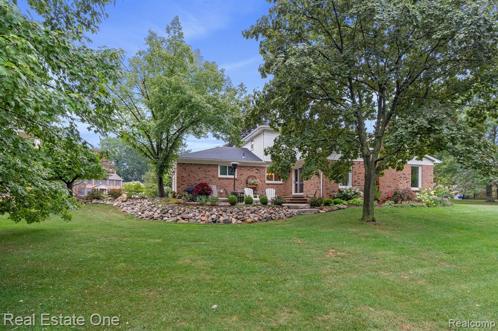 3307 Salem Court Rochester Hills, MI 48306 - Photo 32 of 36