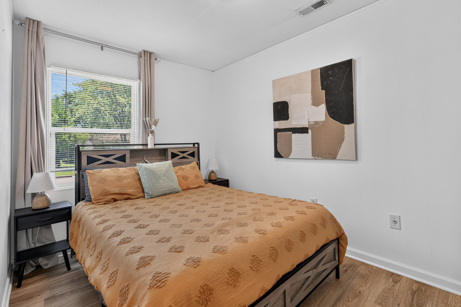 103 Willow Road Streamwood, IL 60107 - Photo 15 of 17 a bedroom with a bed and window