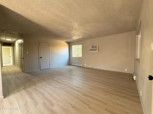 $1,600 | 817 West Gilmore Street, Unit B, Winslow, AZ 86047