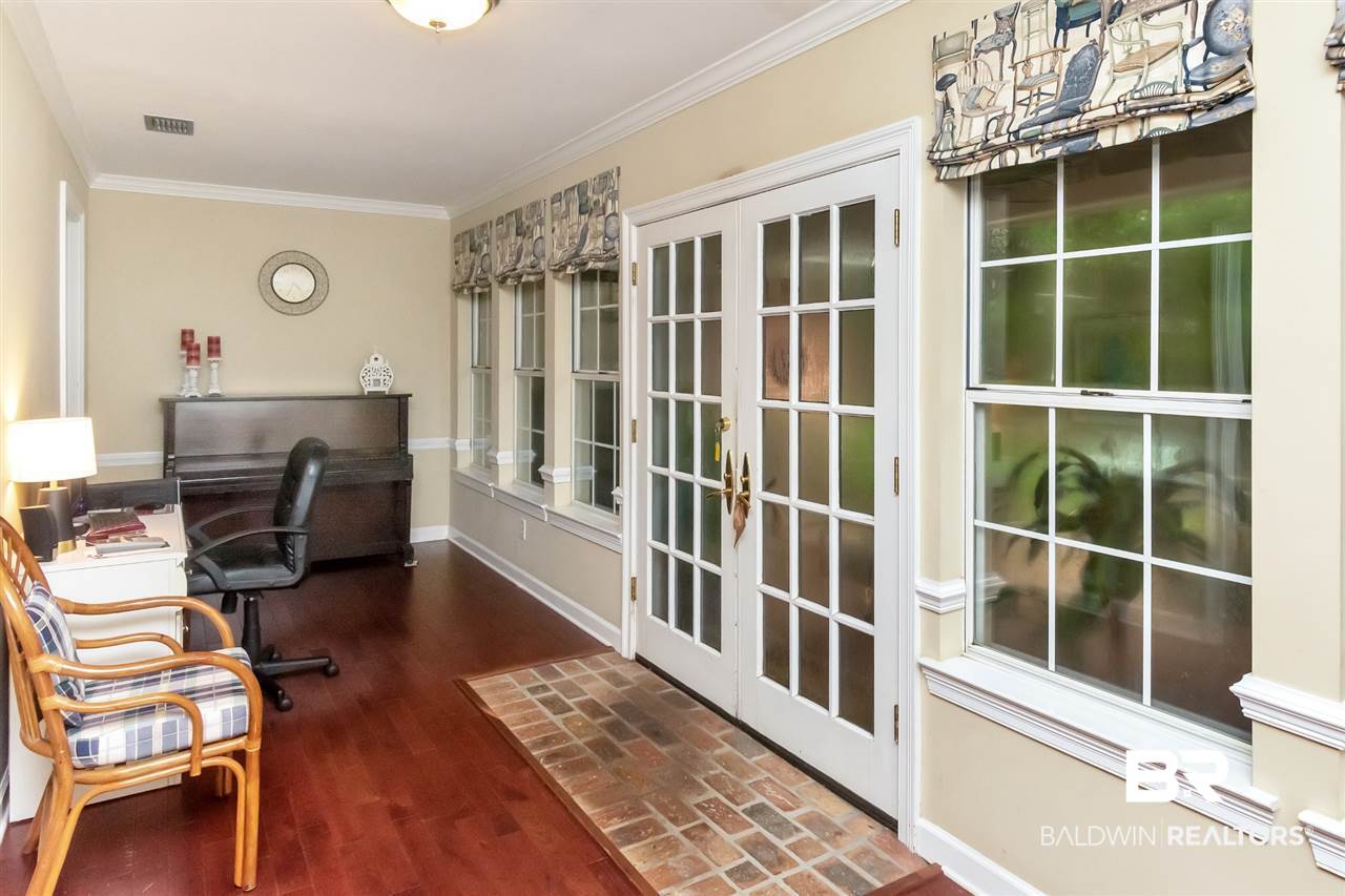 907 Wesley Avenue Mobile, AL 36609 - Photo 17 of 36