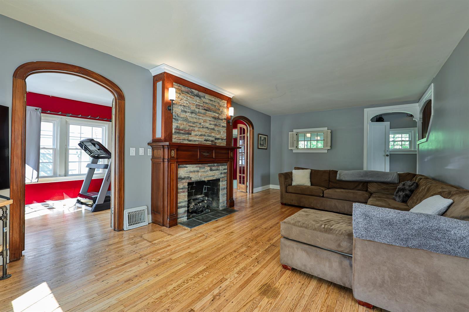 1723 Midvale Road Springfield, OH 45504 - Photo 3 of 27 Gallery Image 3