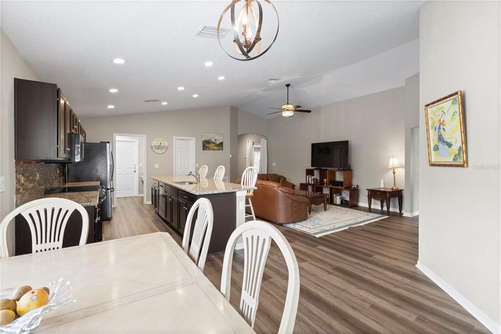 719 Vineyard Reserve Court Seffner, FL 33584 - Photo 21 of 55