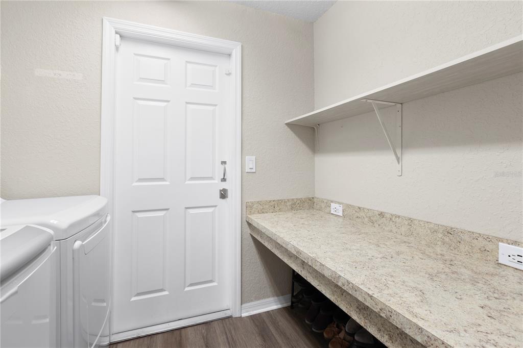 719 Vineyard Reserve Court Seffner, FL 33584 - Photo 36 of 55