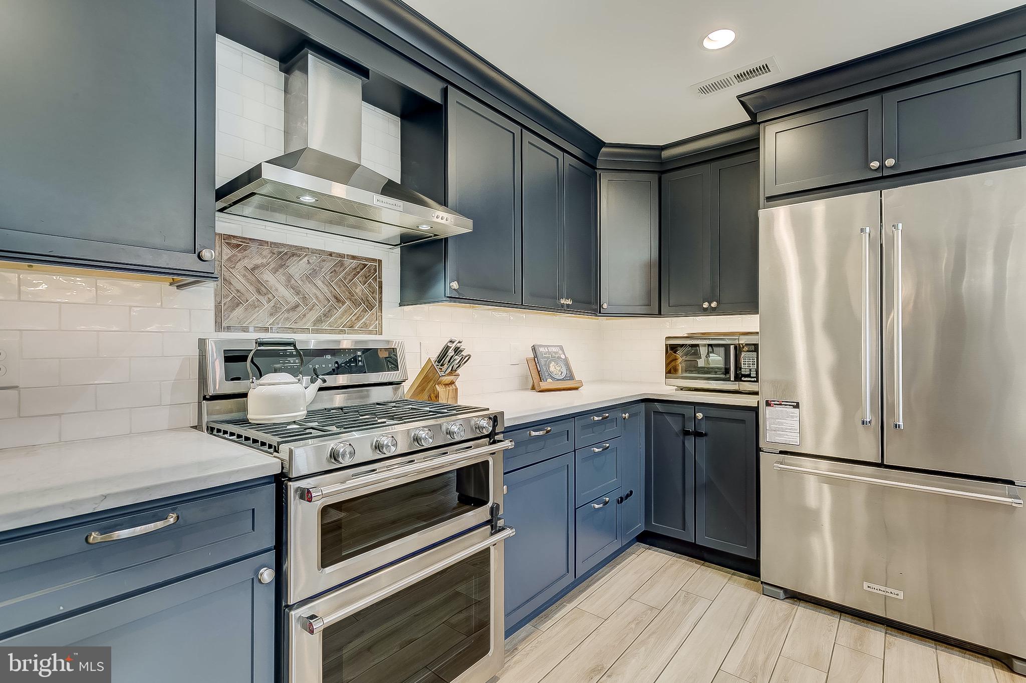 397 Forest Beach Road Annapolis, MD 21409 - Photo 17 of 116