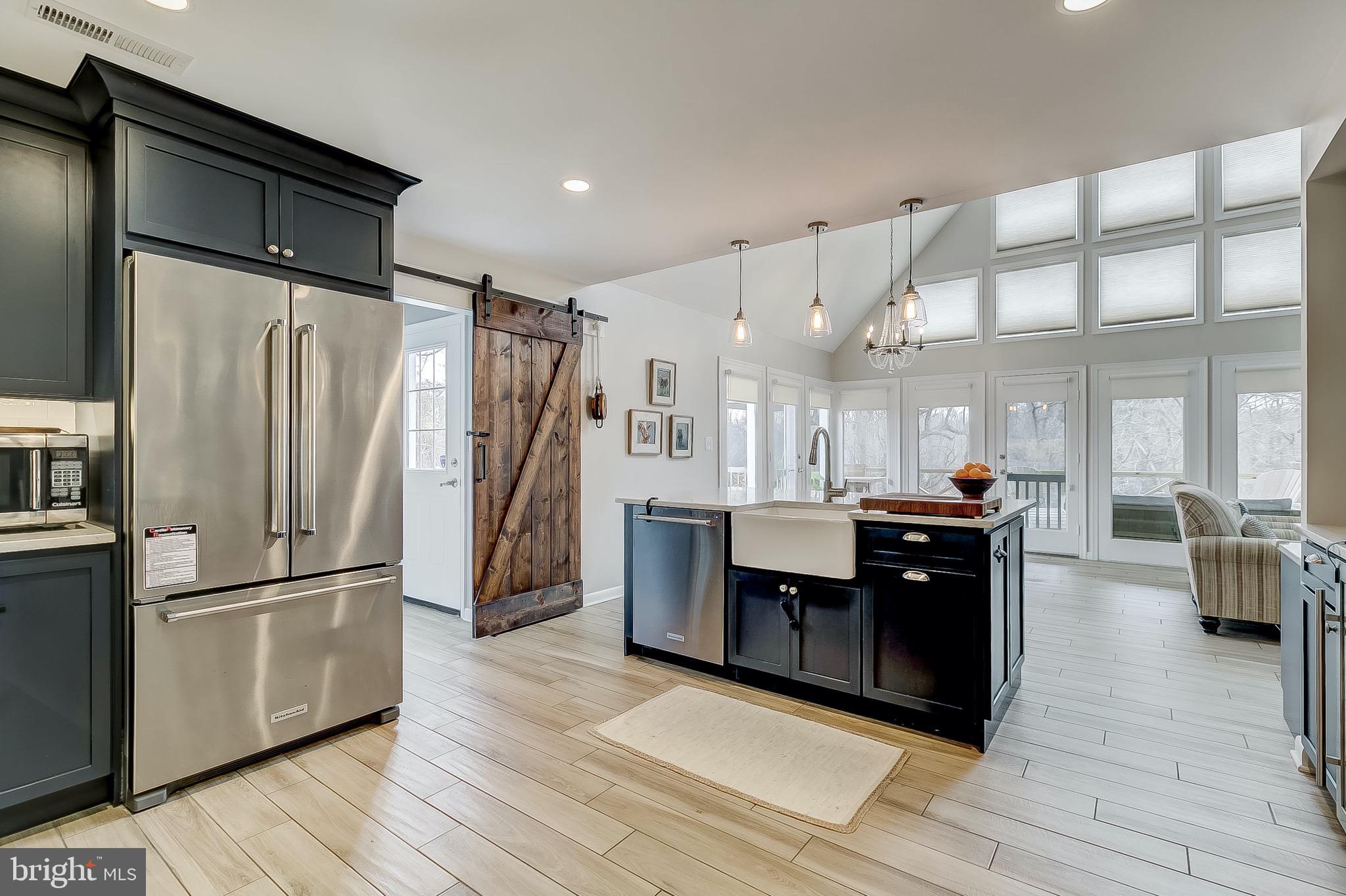 397 Forest Beach Road Annapolis, MD 21409 - Photo 18 of 116
