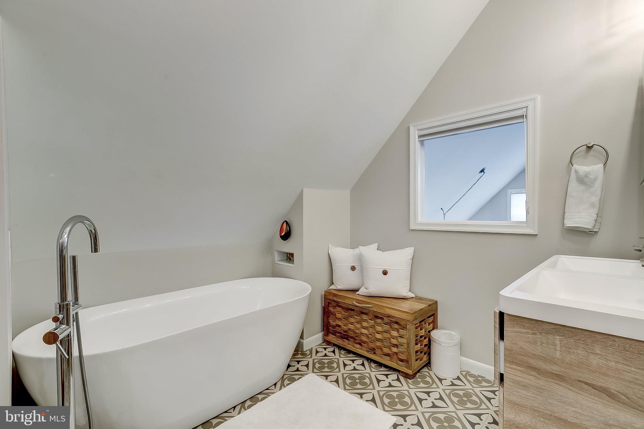397 Forest Beach Road Annapolis, MD 21409 - Photo 32 of 116