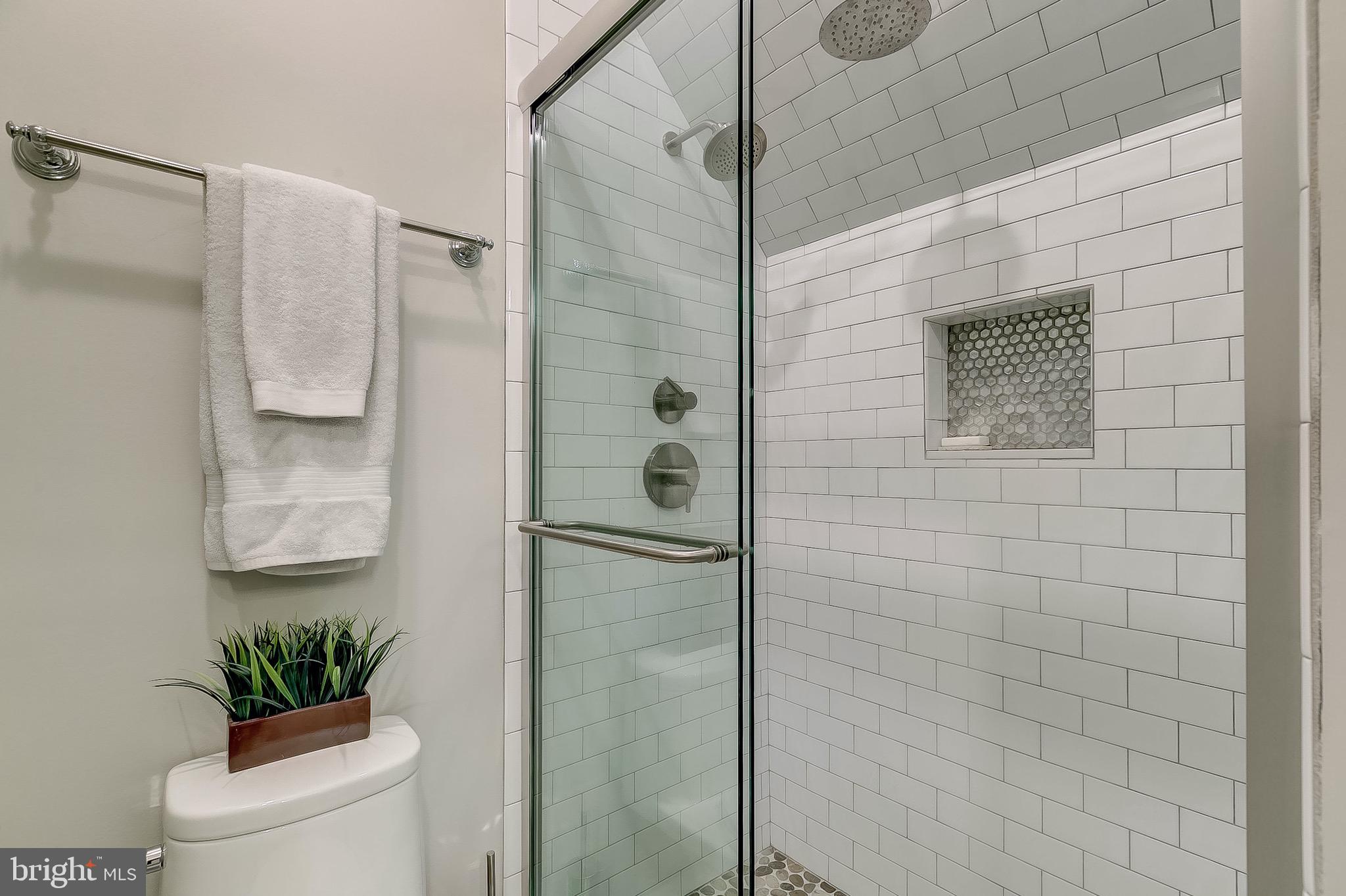 397 Forest Beach Road Annapolis, MD 21409 - Photo 38 of 116