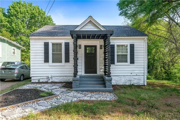 $1,950 | 1035 Astor Avenue Southwest, Atlanta, GA 30310
