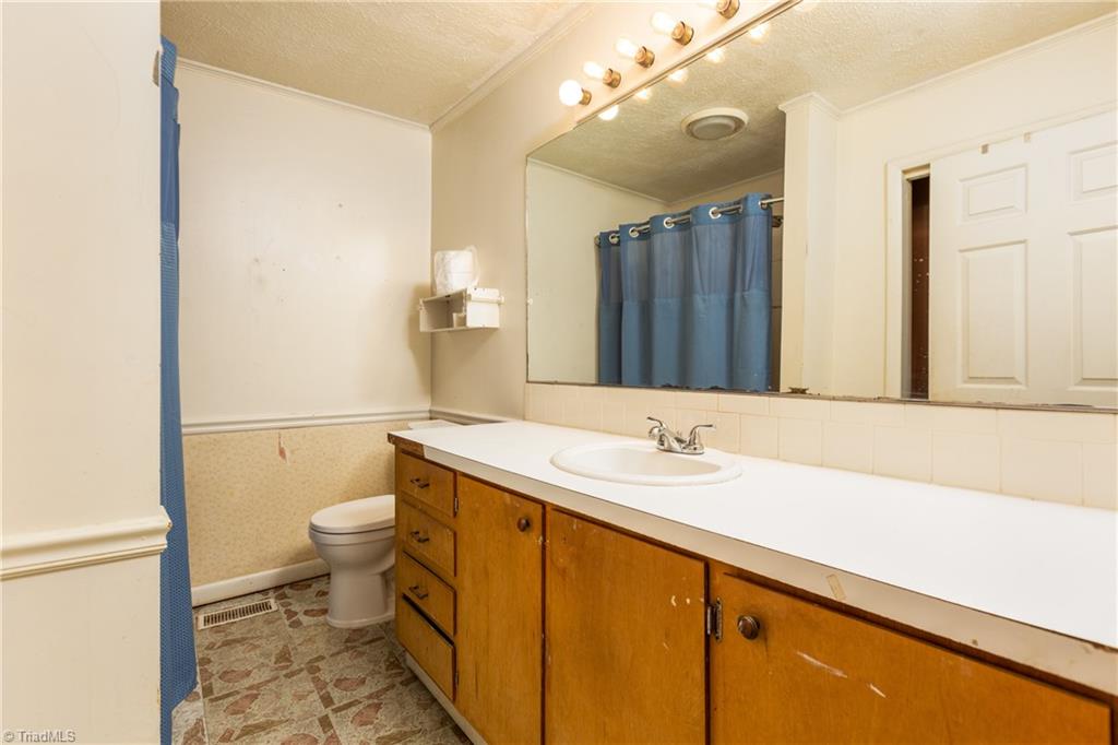 697 Salisbury Ridge Road Winston-Salem, NC 27127 - Photo 20 of 43 Gallery Image 20