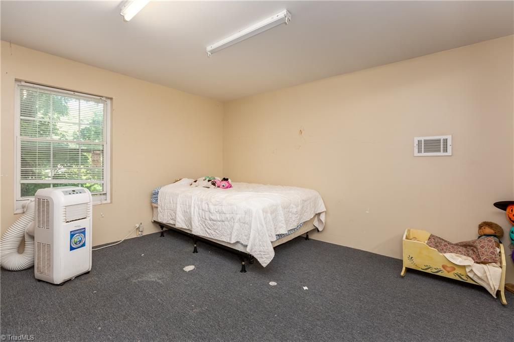 697 Salisbury Ridge Road Winston-Salem, NC 27127 - Photo 21 of 43 Gallery Image 21