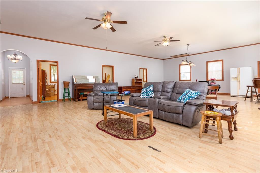 697 Salisbury Ridge Road Winston-Salem, NC 27127 - Photo 4 of 43 Gallery Image 4