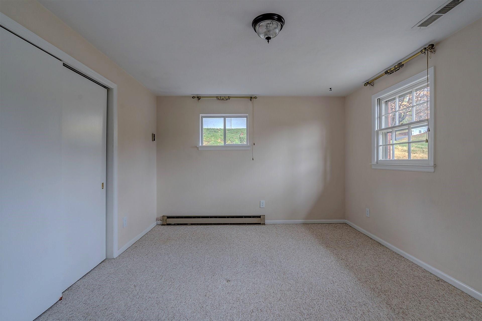 702 Diamond Road Salem, VA 24153 - Photo 23 of 28 Bedroom Lower Level