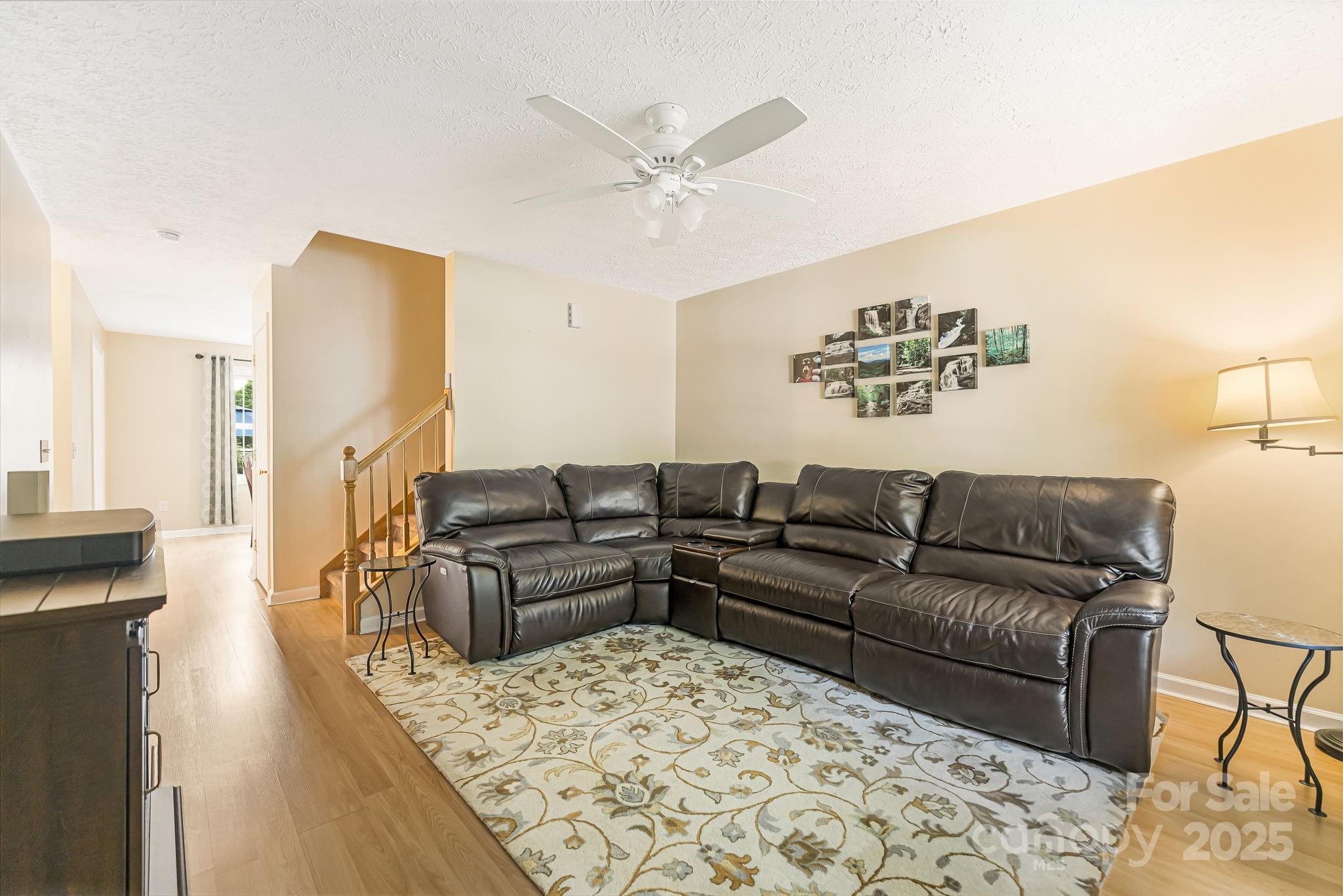 207 Pembrook Road Swannanoa, NC 28778 - Photo 3 of 19 Gallery Image 3