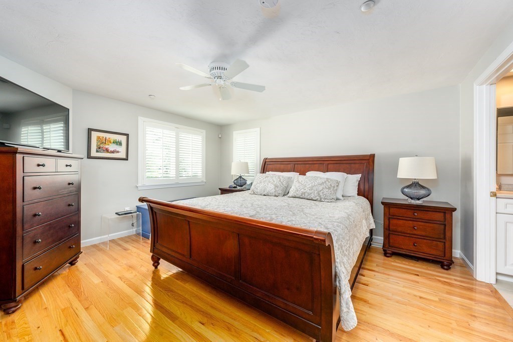 12 North Ridge Road, Unit 12 Mashpee, MA 02649 - Photo 10 of 35