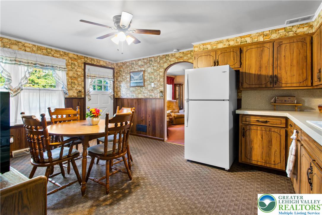 2058 Arndt Road Easton, PA 18040 - Photo 2 of 22 Gallery Image 2