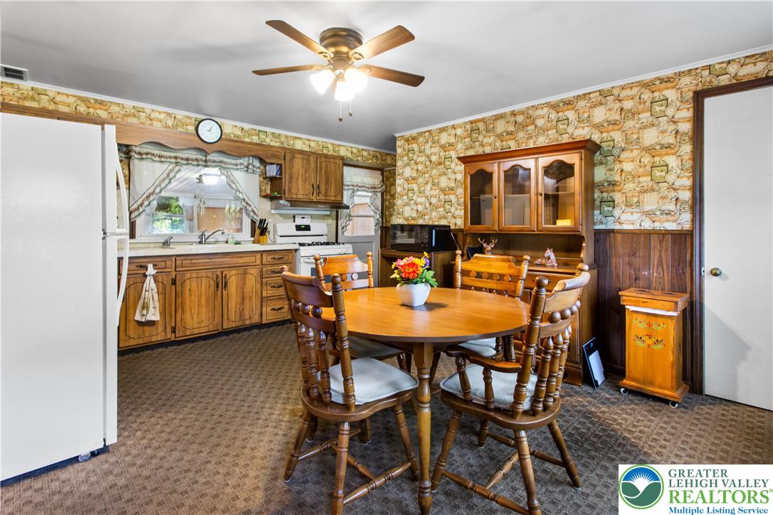 2058 Arndt Road Easton, PA 18040 - Photo 3 of 22 Gallery Image 3