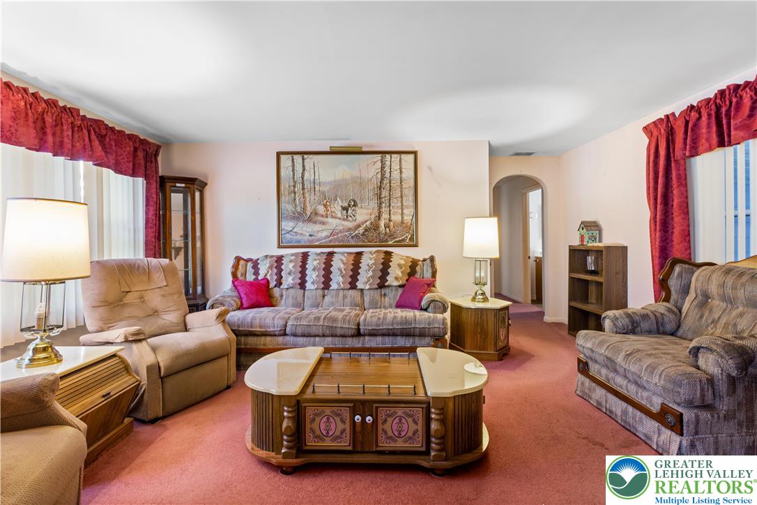 2058 Arndt Road Easton, PA 18040 - Photo 5 of 22 Gallery Image 5